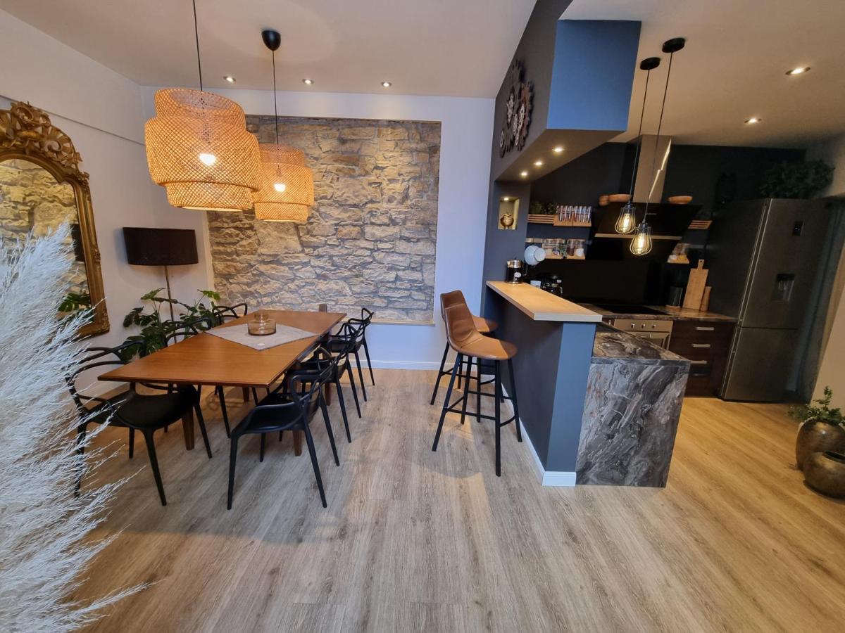 Arena Design Apartments With Free Private Parking And With A Terrace Pula Extérieur photo