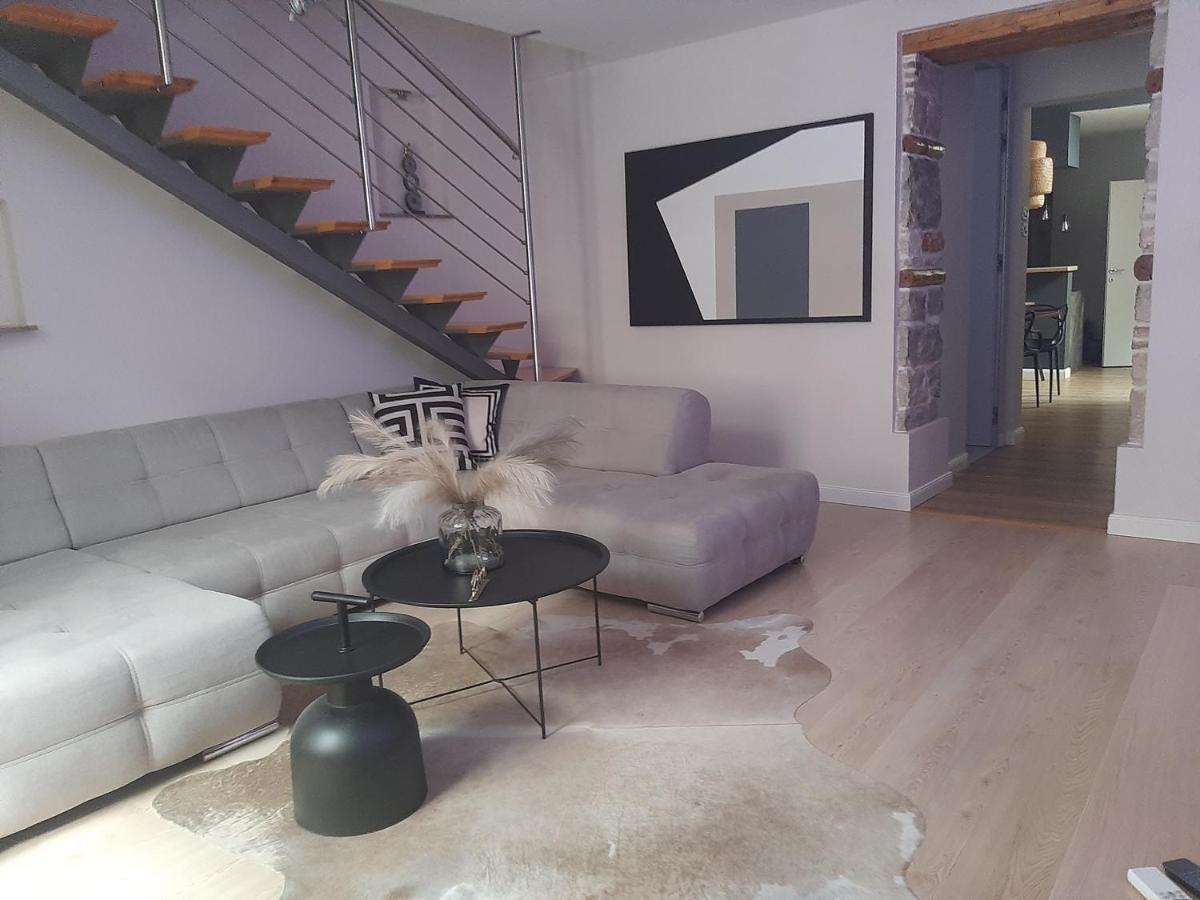 Arena Design Apartments With Free Private Parking And With A Terrace Pula Extérieur photo