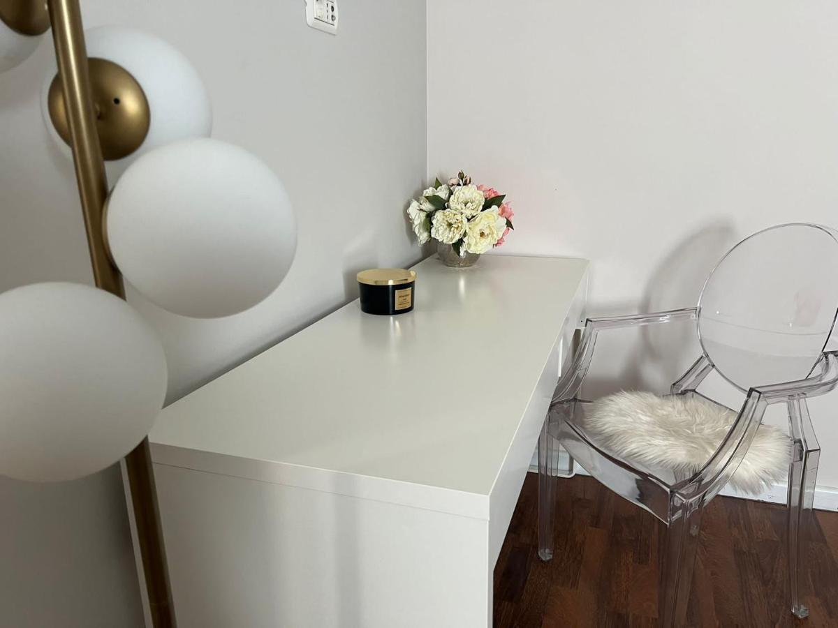 Arena Design Apartments With Free Private Parking And With A Terrace Pula Extérieur photo