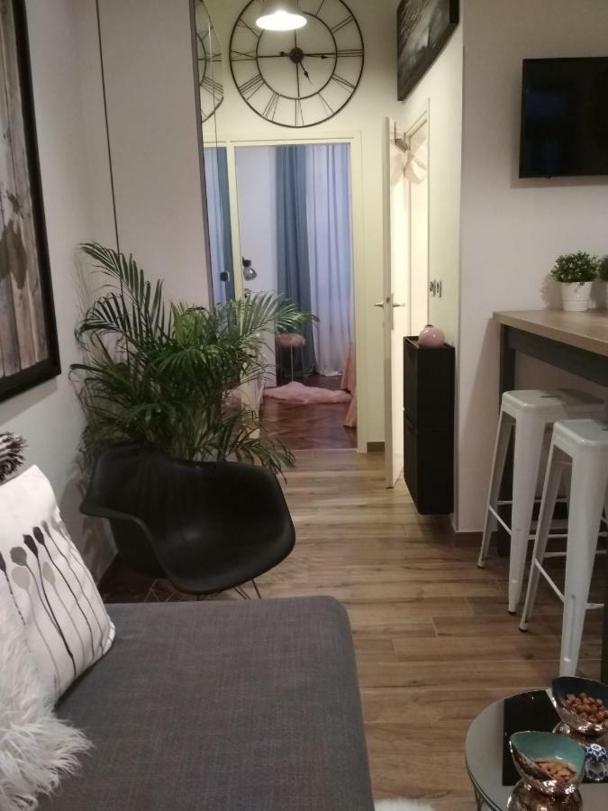 Arena Design Apartments With Free Private Parking And With A Terrace Pula Extérieur photo