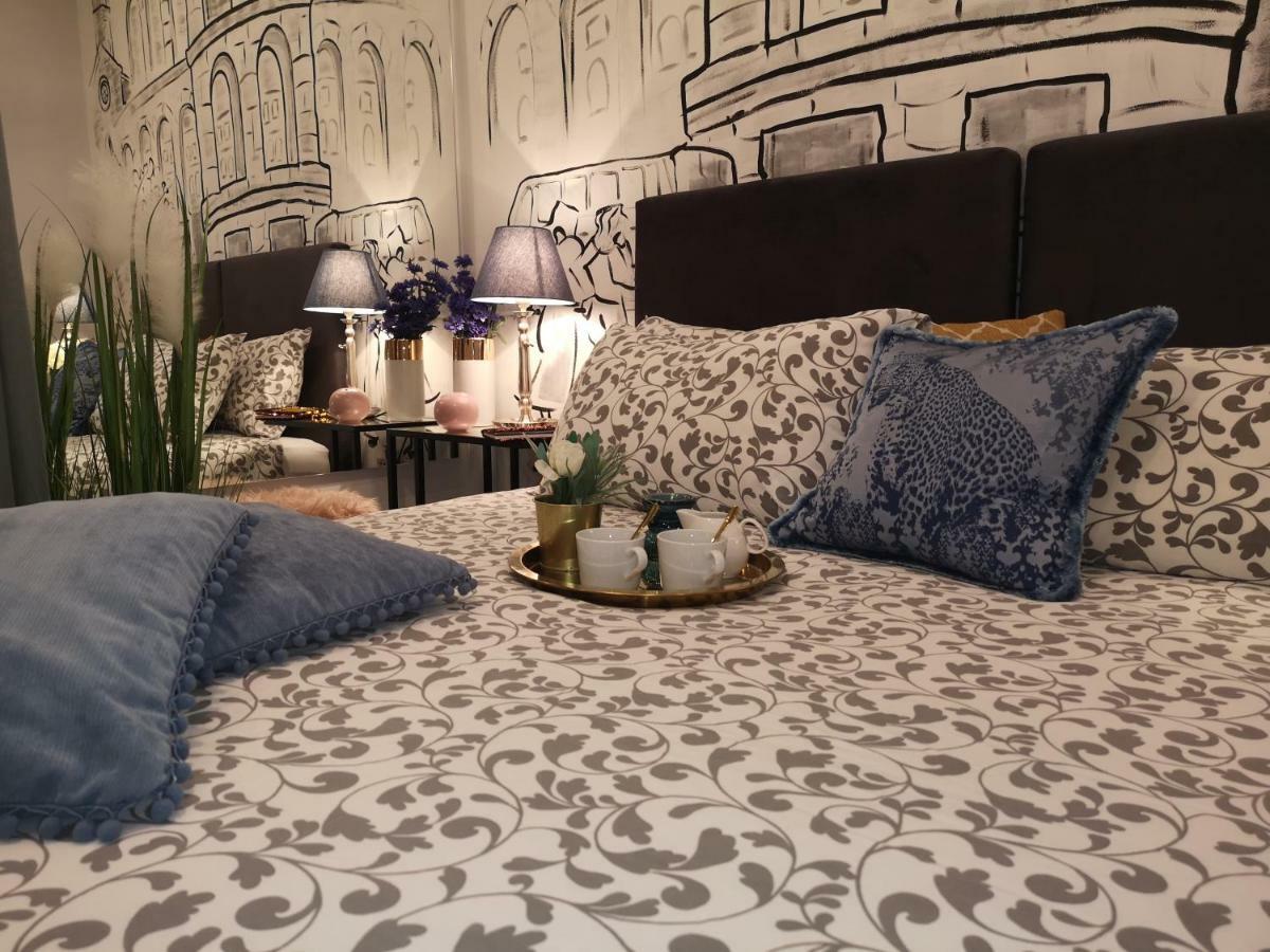Arena Design Apartments With Free Private Parking And With A Terrace Pula Extérieur photo